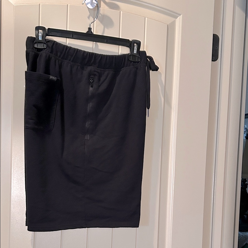 Black Shorts with Zipper Pockets